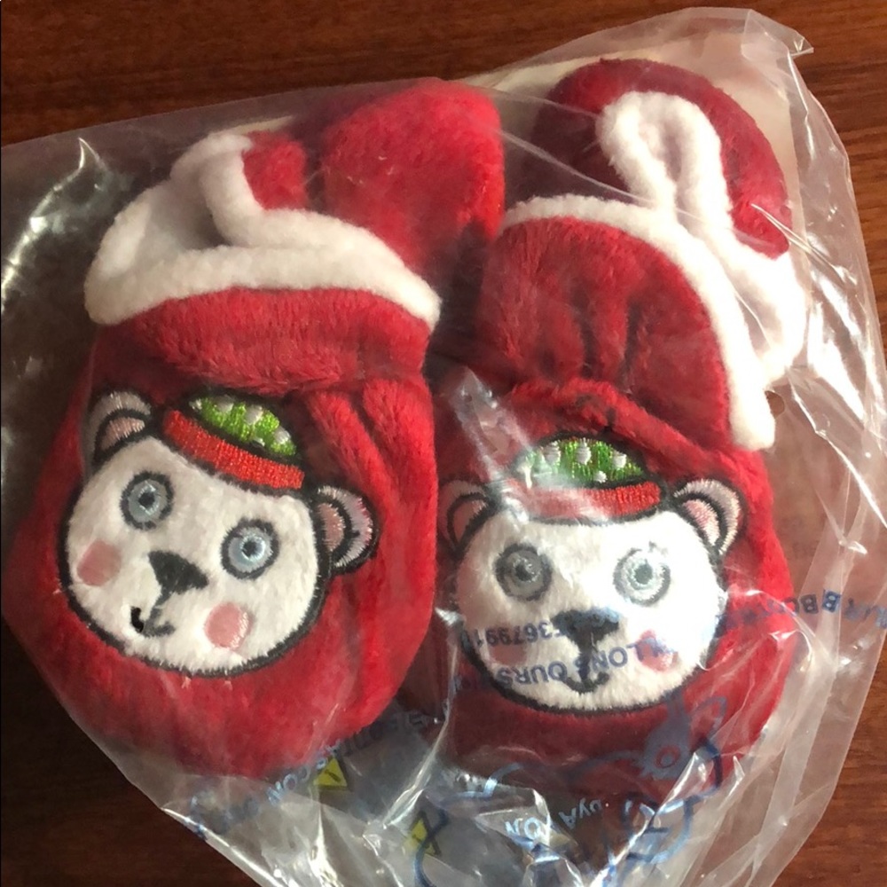 Tiny Tillia Polar Bear Booties